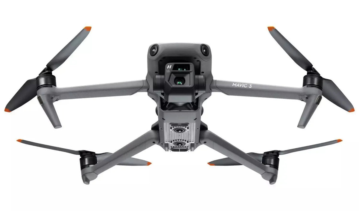 DJI Mavic 3 Fly More Drone Combo
