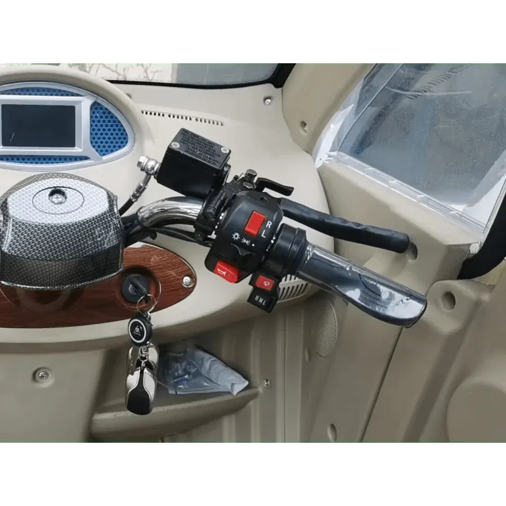 GIO GOLF ENCLOSED MOBILITY SCOOTER 60V 1200W, top speed 18mph, Range up to 30 miles, backup camera, heater, fan, alarm, media center, 500lb load capacity